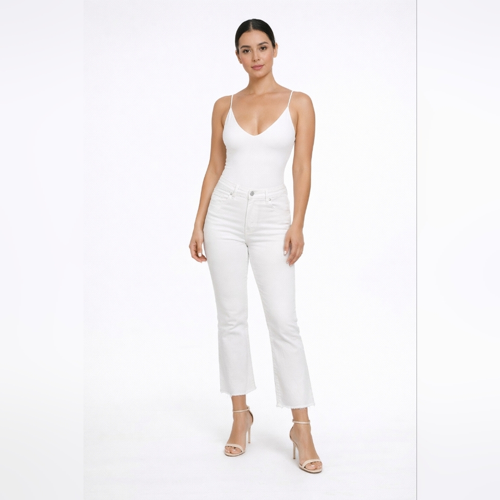 Sincerely Jules Size 1 White Cropped Raw Hem